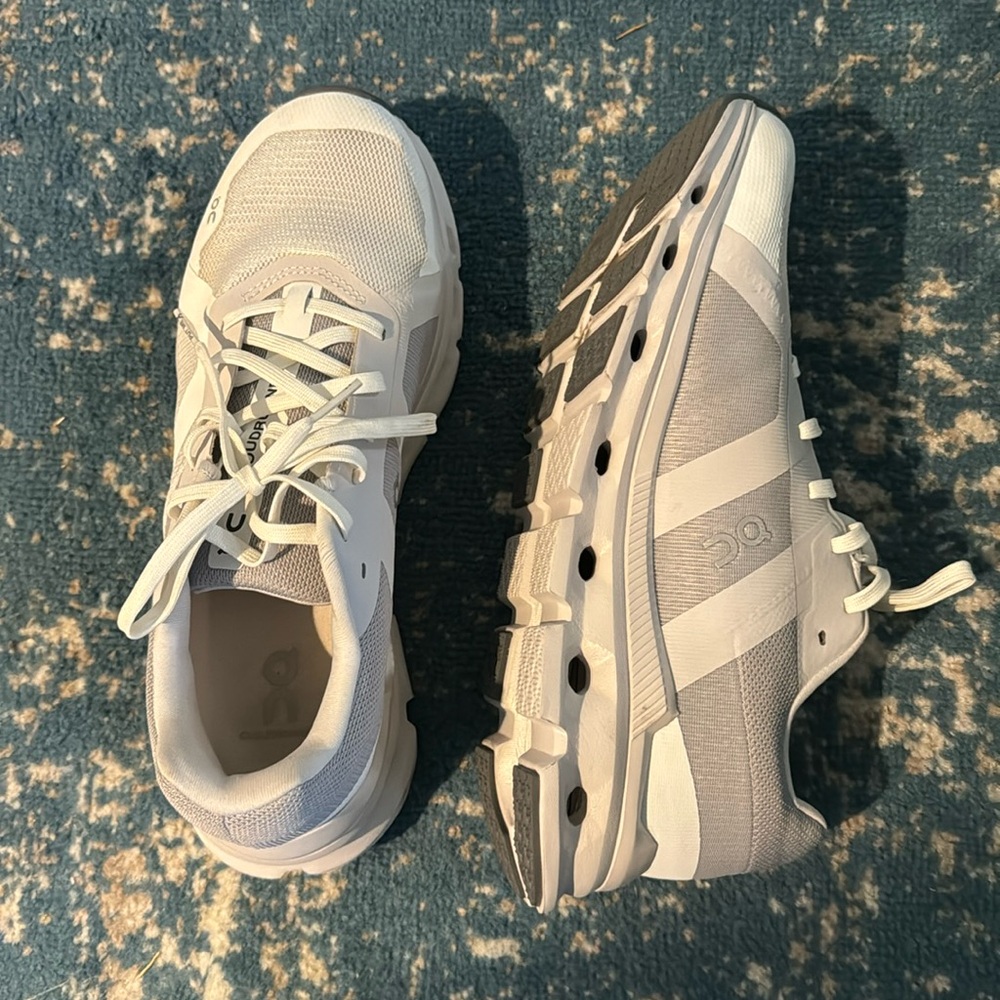 On running shoes size 9